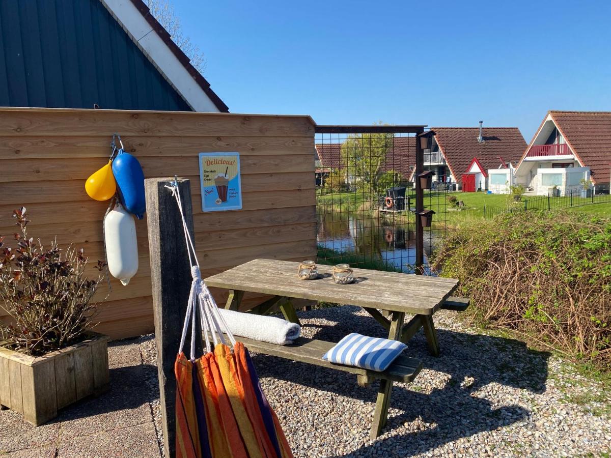 De Lauwersmeer Vogel Mit Eingezaeuntem Garten Anjum ภายนอก รูปภาพ